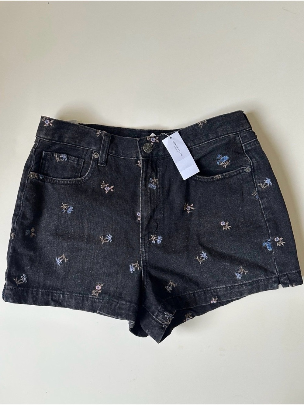 American Eagle Floral Mom Denim Shorts |Black Multi NWT~8